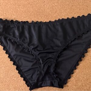 Shade & Shore Kids Black Ruffled Bottoms